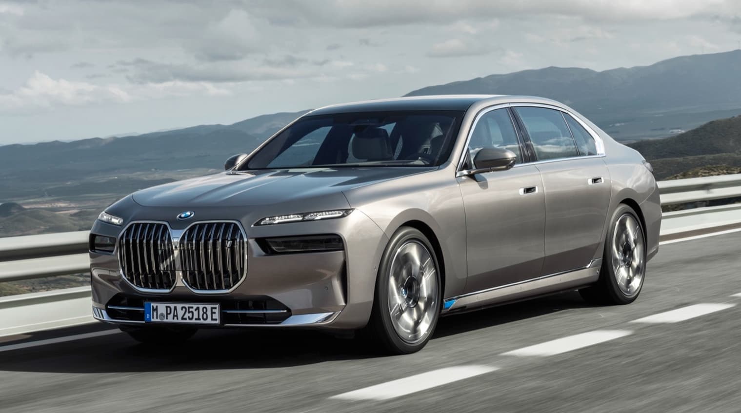 BMW i7 eDrive50 Leasing-Deal: Luxus-Stromer ab 429€ netto