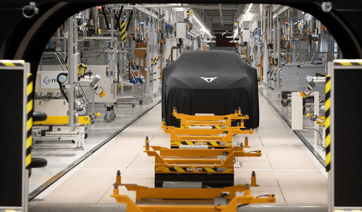 Cupra & Seat starten Batterie-Produktion für Raval und ID. Polo